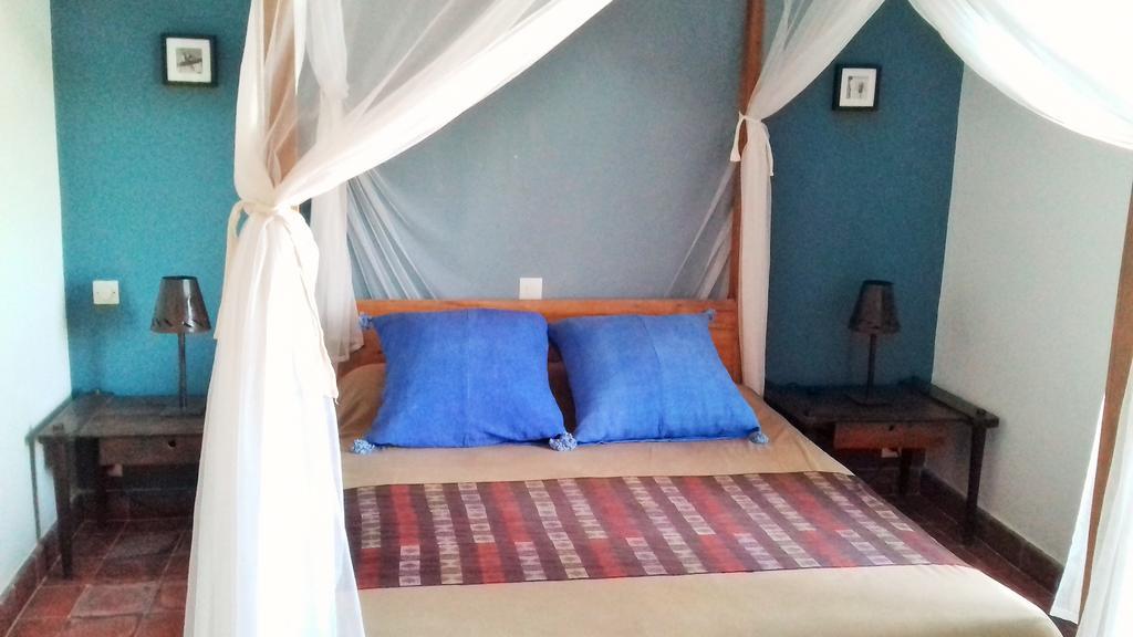 Maison D'Hotes Niokobokk Ndiebene Ngoại thất bức ảnh